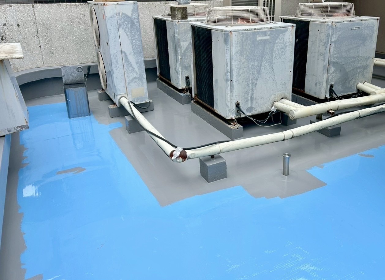 2025/6/5 東京都豊島区 RC造ビル⑤｜トップコート仕上げを行い、防水工事が完了しました！