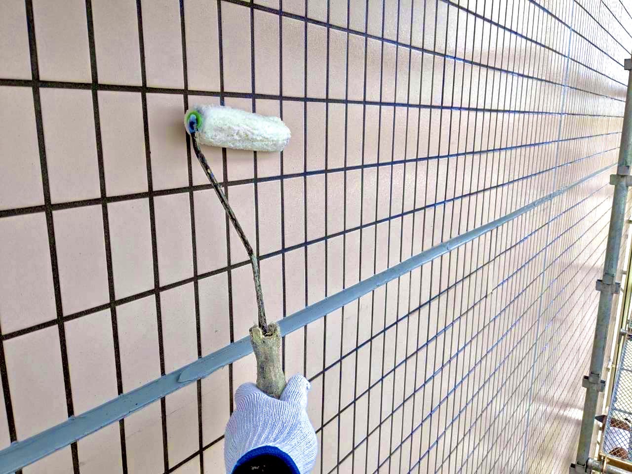 2025/8/28 千葉県千葉市内RC造マンション④|セブンS中塗り2回目