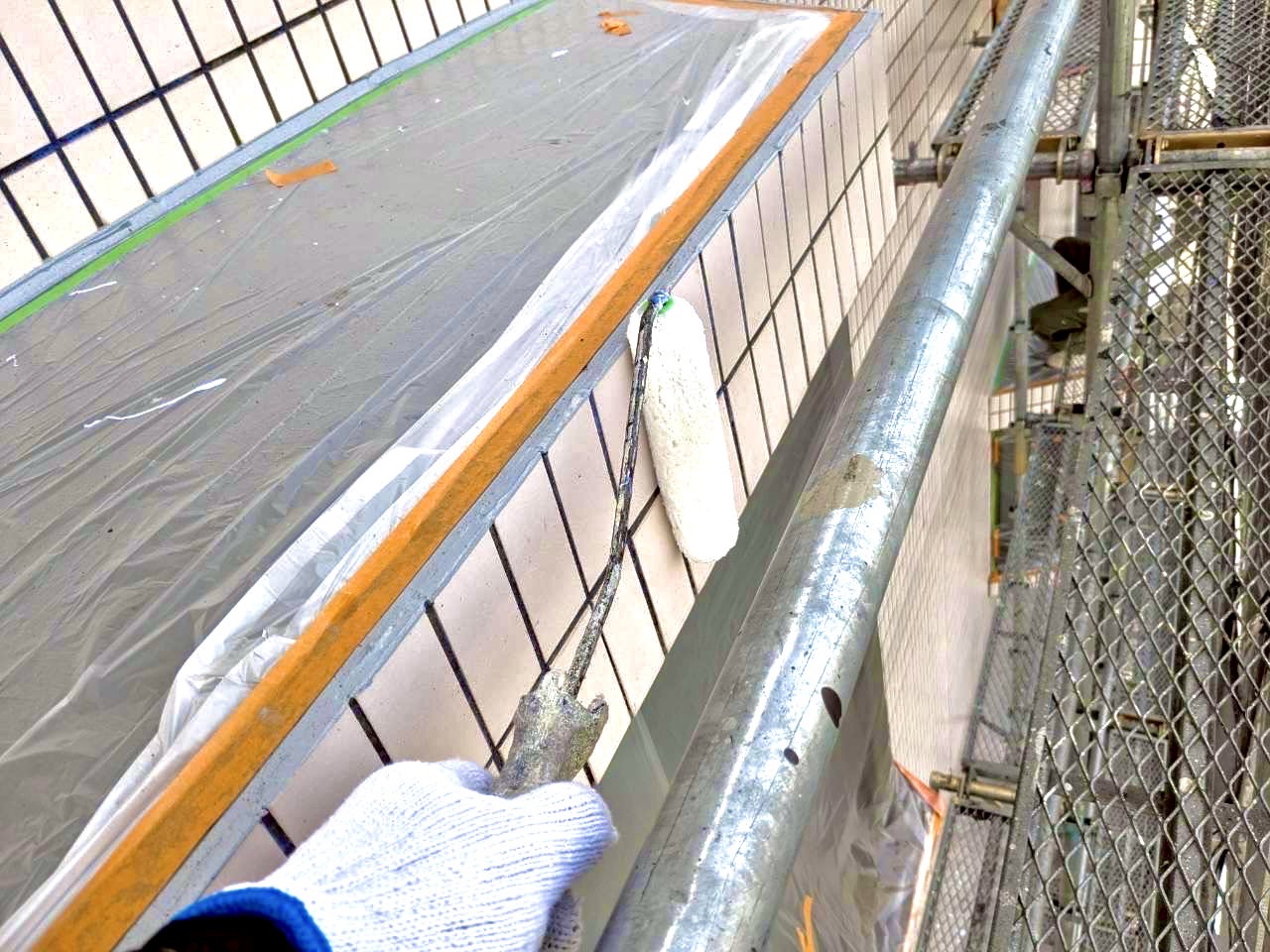 2025/8/29 千葉県千葉市内RC造マンション⑤|トップコート仕上げ