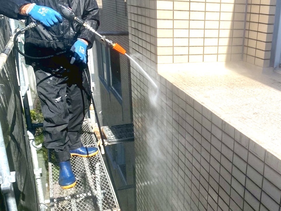 2025/9/29 東京都世田谷区内マンション｜高圧洗浄作業