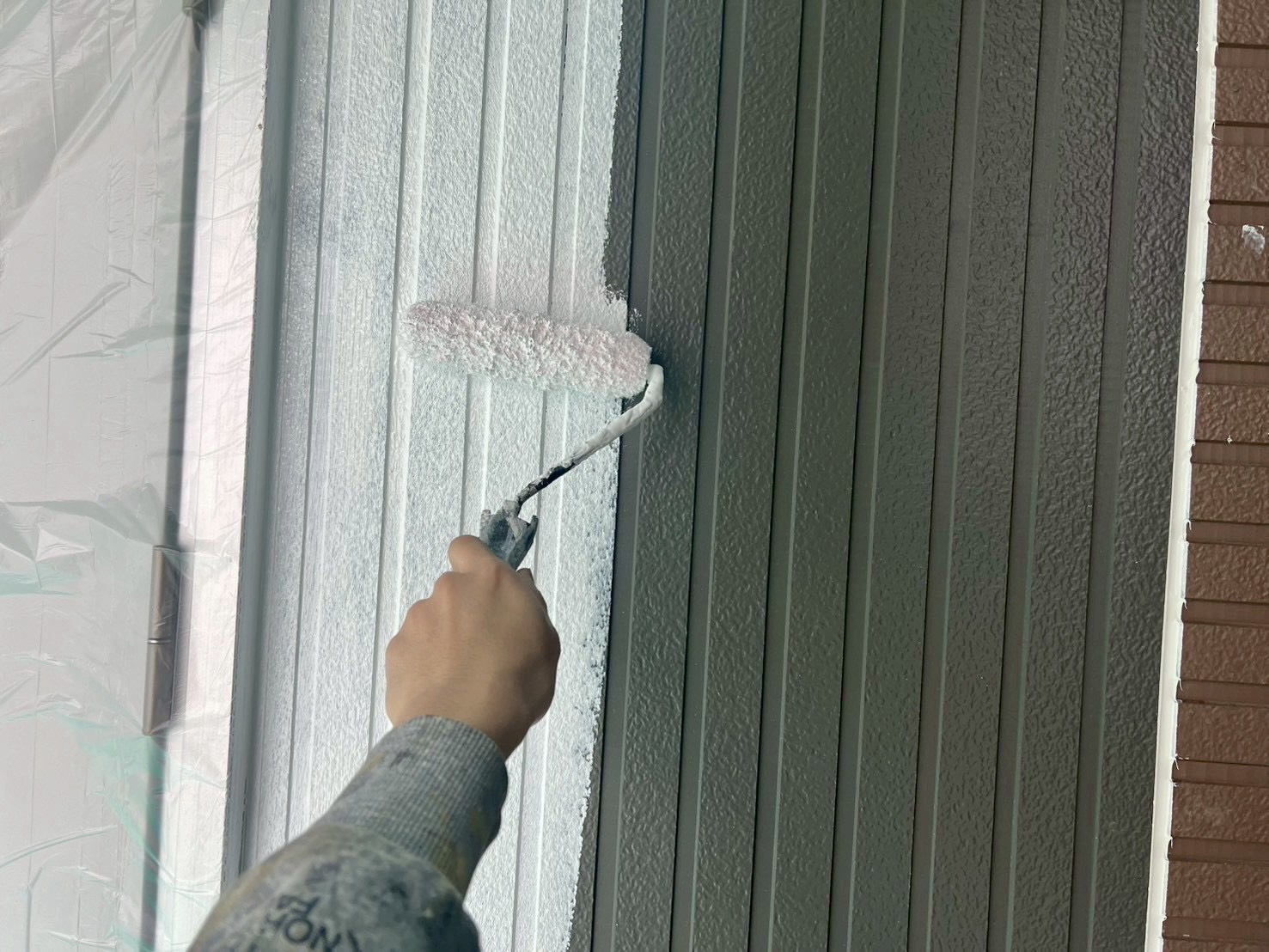 2025/10/30 神奈川県海老名市戸建住宅③|外壁下塗り