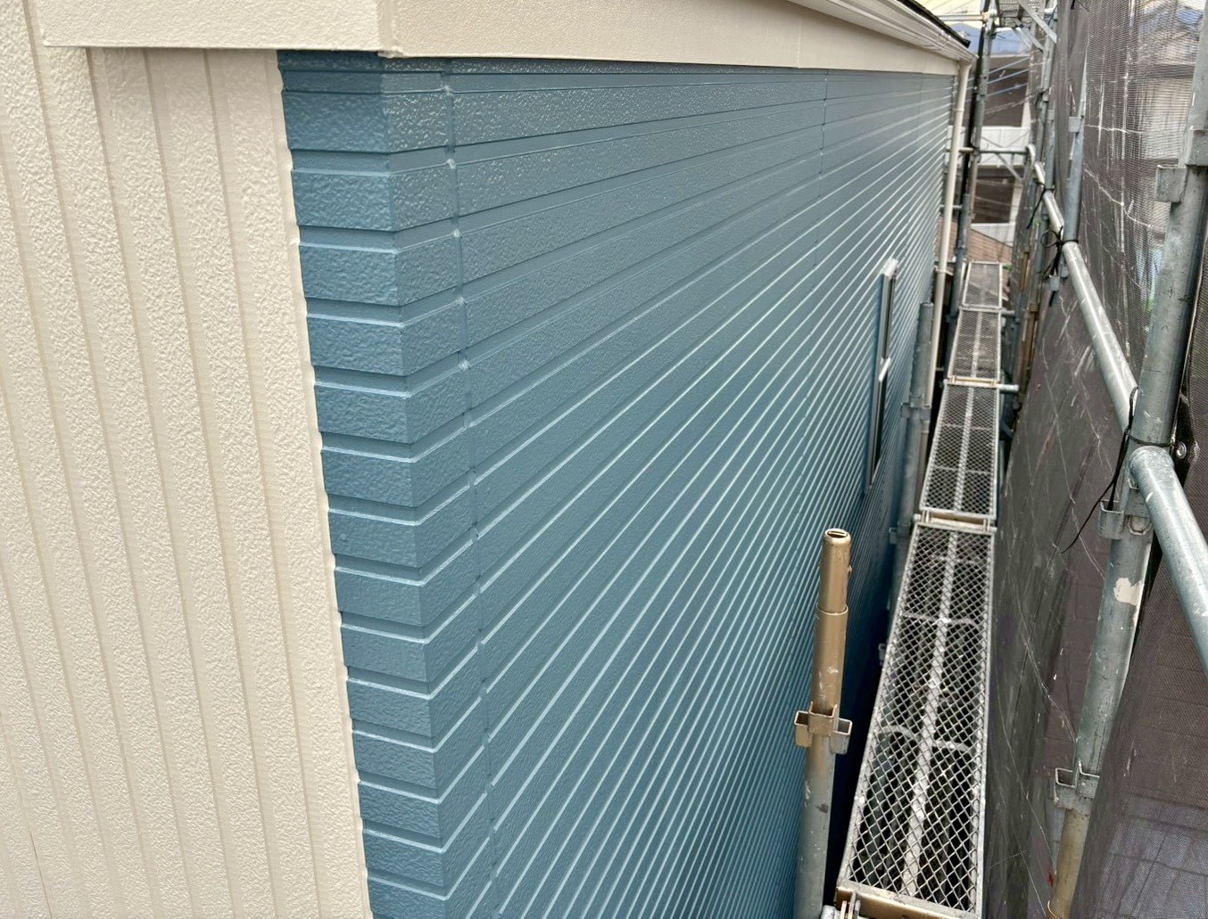 2025/11/7 神奈川県海老名市戸建住宅⑦｜外壁上塗り・完工