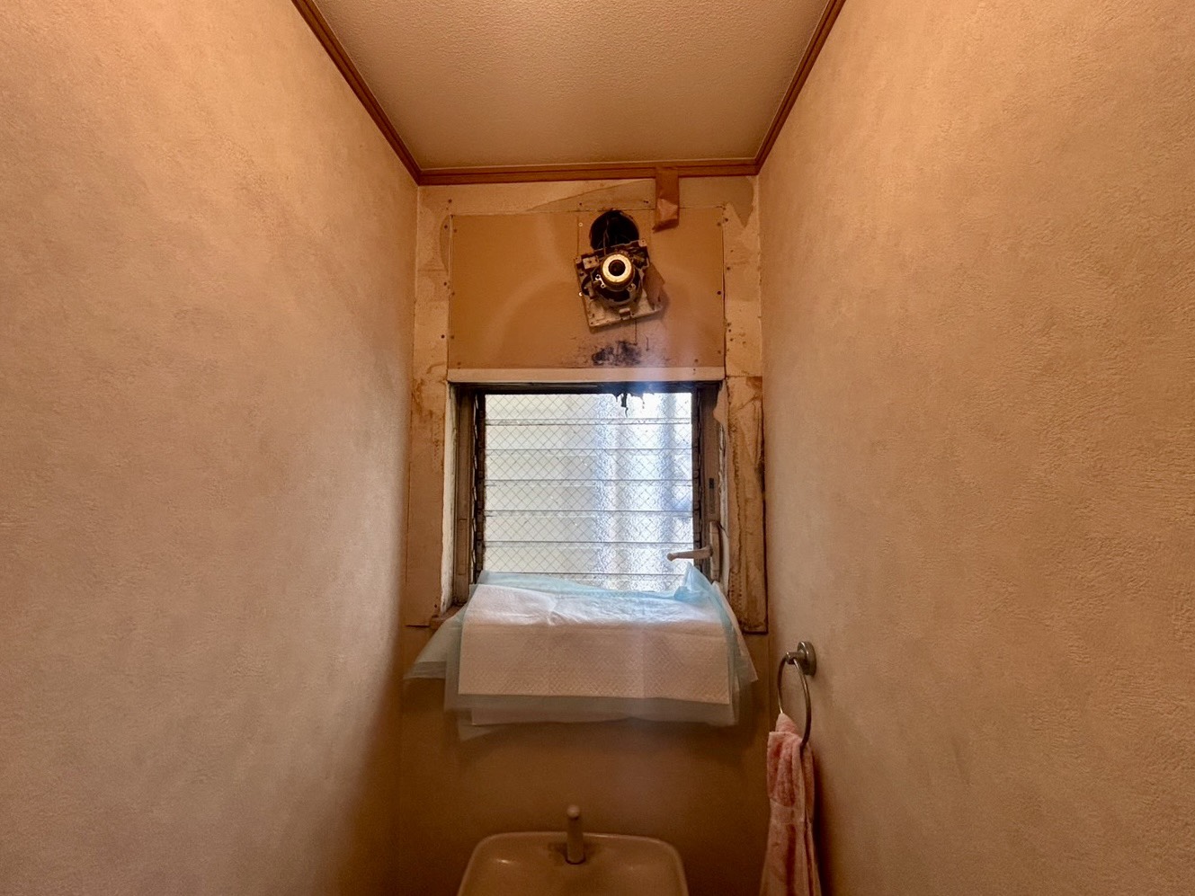 2025/11/11　雨漏り調査｜東京都板橋区戸建住宅