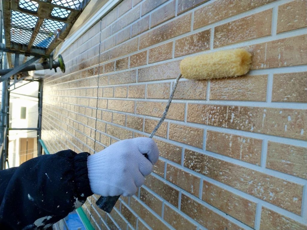 外壁クリア塗装1回目塗布