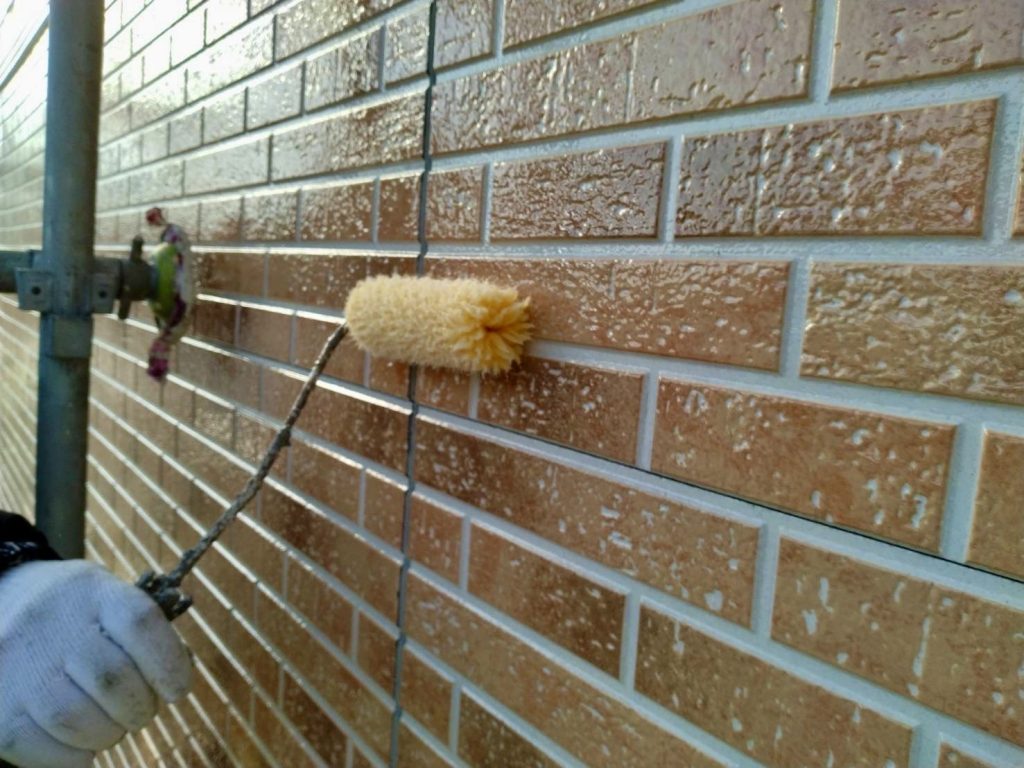 外壁クリア塗装2回目
