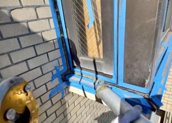 シーリング材充填