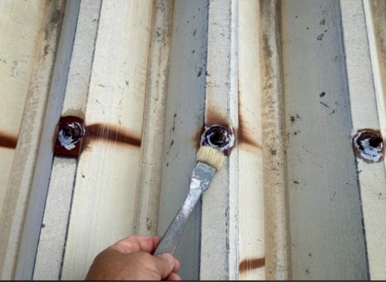 折半屋根プライマー塗布